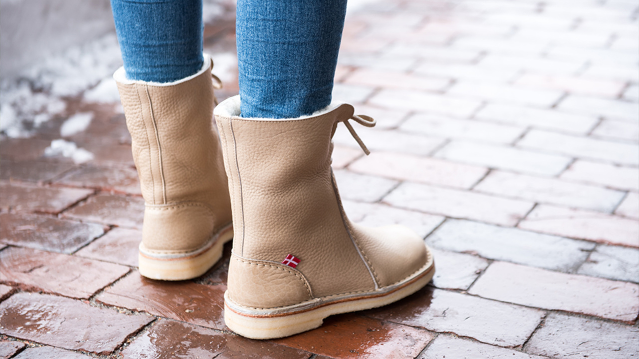 duck feet boots on sale